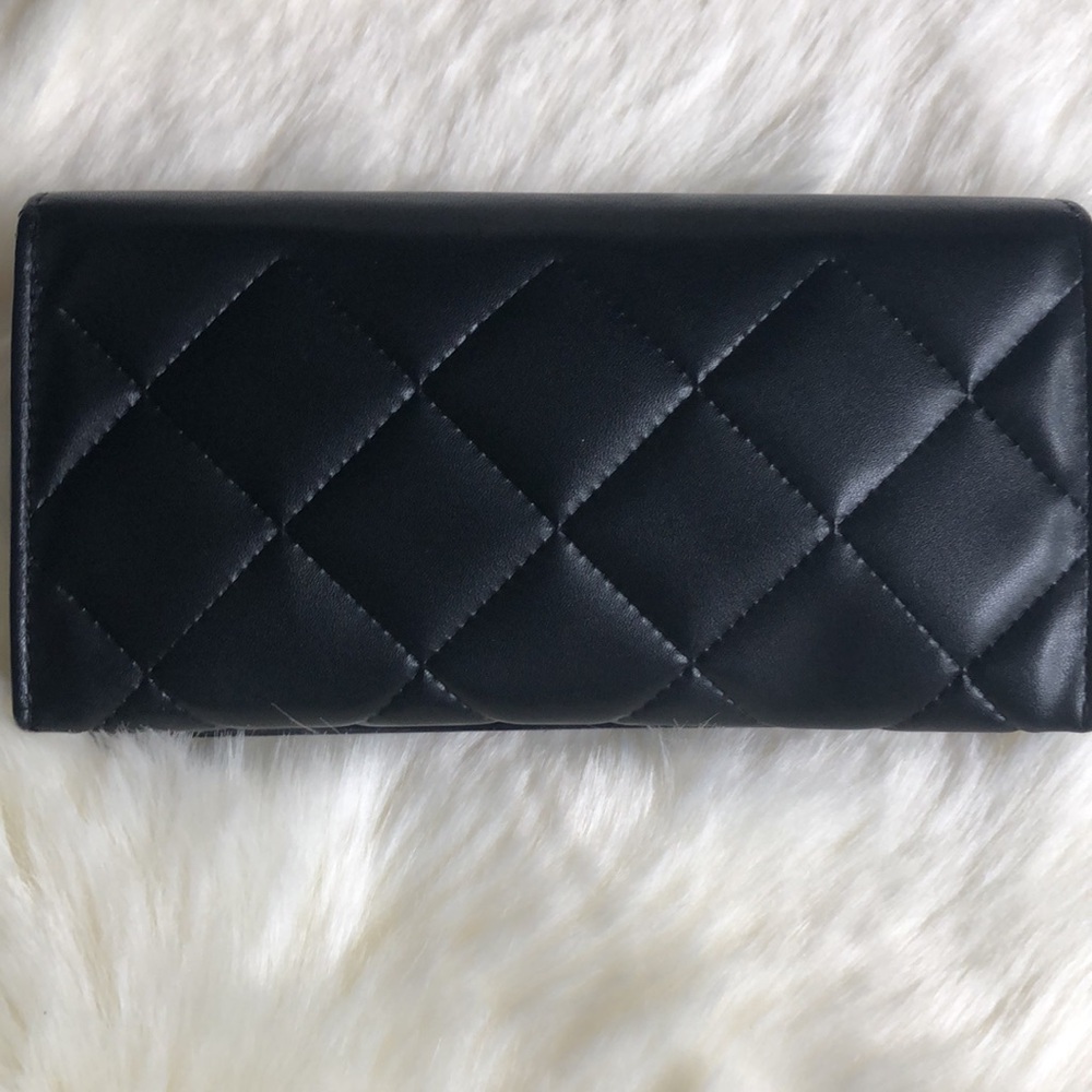 CHANEL Sunglasses - Picture 11 of 15